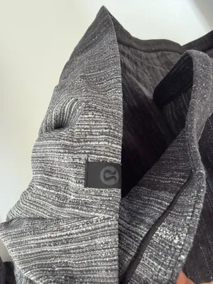Lululemon Hoodie thumbnail 3