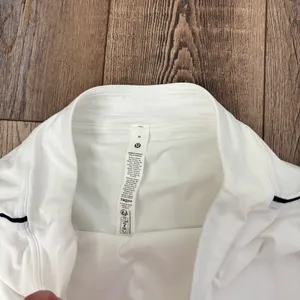 Lululemon White & Navy Mini Skirt thumbnail 5
