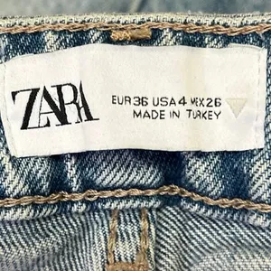 Zara Women's Blue Light Wash High Waisted Straight Tapered Ankle Denim Jeans 4 thumbnail 4