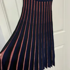 Marine‎ Layer Penny Pleated sweater knit Midi Skirt in Rainbow stripe sparkle XS thumbnail 3