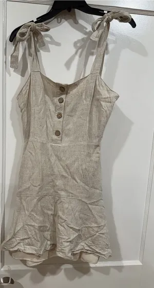 Gianni Bini Cream Zip-Back dress​ thumbnail 1