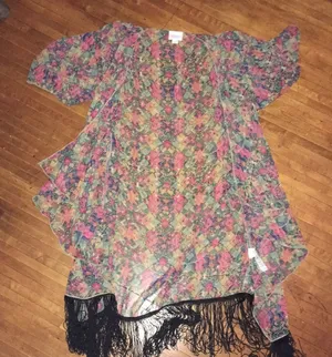 LuLaRoe S semi sheer Monroe western fringe kimono thumbnail 1