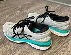 Running Shoes thumbnail 3