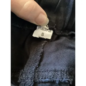 Halara NWOT Black High Waisted Pleated Tapered Cuffed Ankle Pants Women Small thumbnail 7