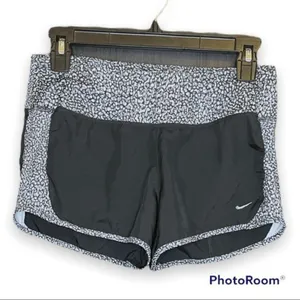 Nike Dri-Fit Women’s Black Athletic Shorts Size S thumbnail 1