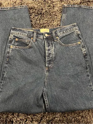Universal Threads 🌺 HIGHEST STRAIGHT LEG JEANS SIZE 8🌺 thumbnail 2