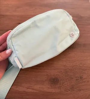 Lululemon Belt Bag thumbnail 1