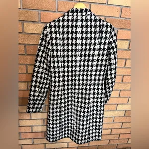 Focus 2000 Black & White Houndstooth Check Long Buttoned Coat Size 6 thumbnail 3