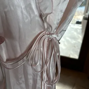 Intimo Donatella Baby Pink Light Weight Robe Size Medium thumbnail 4