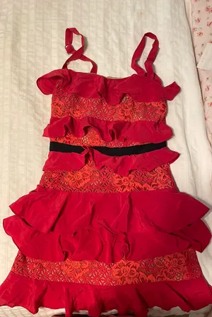 Dress thumbnail 1