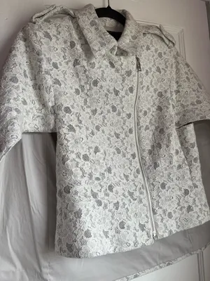 BCBGMAXAZRIA Jameson Floral Lace Cape Jacket Size Small thumbnail 5