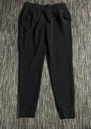 Alo yoga sweatpant joggers thumbnail 1