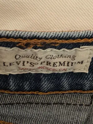 Levi's Premium Wedgie Straight Raw Hem Jeans Size 24 Dark Wash High Rise Cropped thumbnail 7
