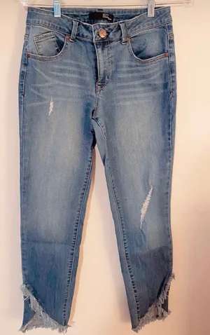 Like New  Size 8 Jeans thumbnail 1