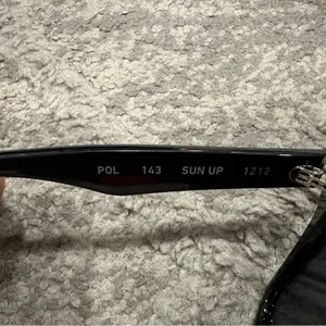 Quay Sun Up Polarized Sunglasses NWOT thumbnail 4