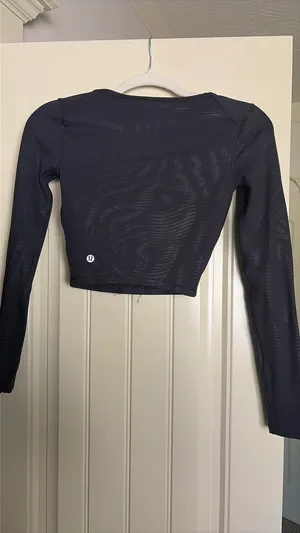 Lululemon Black Cropped Lulu Shirt thumbnail 2