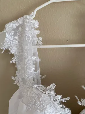 Mingda White Lace Floral Off The Shoulder Wedding Dress thumbnail 6