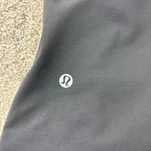 Lululemon Black Workout Active Athletic Cross Back Tank Top Athelisure‎ Gorepore thumbnail 3