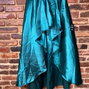 NWT Lulus Broadway Show Emerald Green High-Low Gown Women's Size Small thumbnail 7