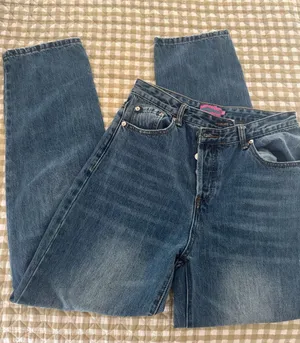Edikted Classic Blue Crossover High-Rise Jeans thumbnail 1