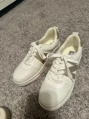 MIA Sneakers White thumbnail 2