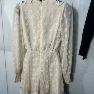 Lulus Beige Long Sleeve Dress Size XXS EUC thumbnail 5