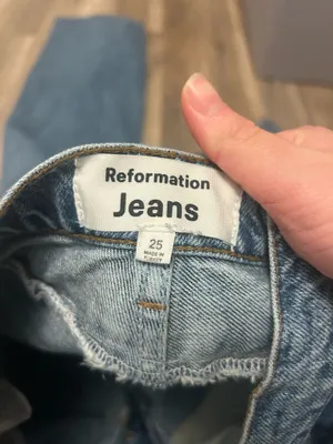 Reformation Jeans High-Rise Straight thumbnail 3