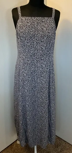 Old Navy 6. Sleeveless Floral Sundress Blue Maxi Dress Size Large thumbnail 1