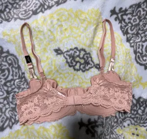 Victoria's Secret Bra thumbnail 2