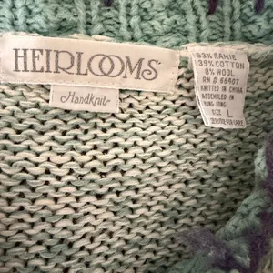 VTG Heirlooms Hand Knit Wool Blend Cottagecore Grannycore Cardigan Large. thumbnail 8