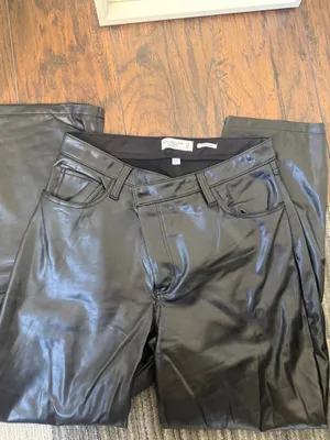 Abercrombie the 90s Straight Ultra High-Rise Black Crossover Leather Pants thumbnail 4