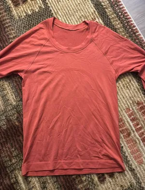 Lululemon Long Sleeve thumbnail 1