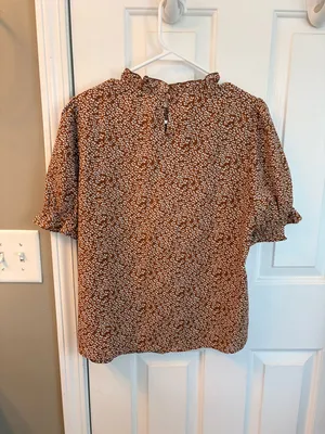 fun 2 fun Brown Floral Ruffle Neck Blouse Size M Office Wear Business Casual thumbnail 5