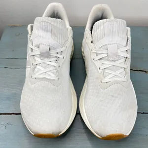 New Balance Fresh Foam Arishi v4 Light Grey White Gum Runnin Shoes WARISEG4 8.5W thumbnail 8