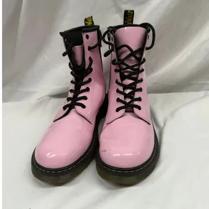 Dr. Martens Women's Sz 7 1460 Pink‎ Patent Leather Side Zip Combat Lace Up Boots thumbnail 2