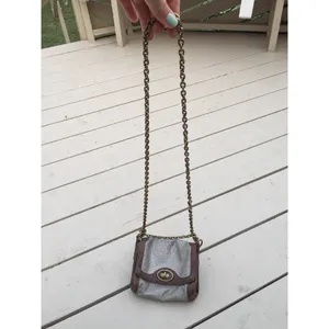 FOSSIL maddox Small Silver Leather Crossbody Chain Handle Purse‎ Bag thumbnail 8