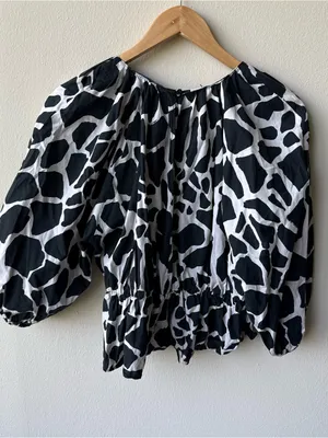Zara Black White Animal Print Smocked Blouse thumbnail 4