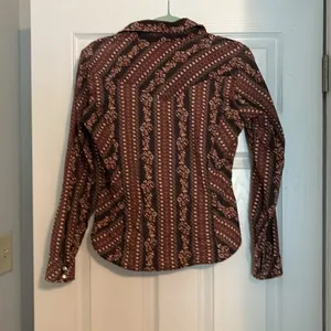 Patagonia Organic Cotton Long Sleeve Button Up thumbnail 4