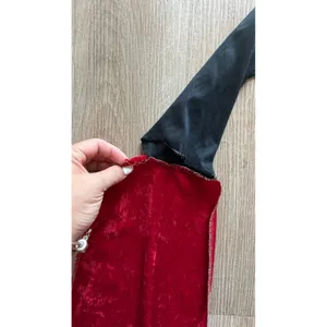 Medieval Renaissance Gown Black Red Gothic Costume Bell Sleeve Dress thumbnail 2