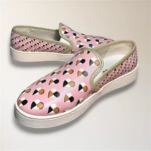 Coach 8B Pink Heart Print Slip On Sneakers Metallic Gold Trim FG2113‎ Travel thumbnail 2