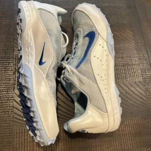 Nike vintage Jana women’s track shoes blue and white 2007 Size 10 thumbnail 10