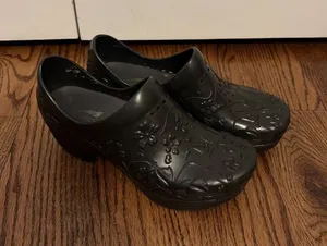 DANSKO Pixie Eva 36 EU Molded BLACK Slip Resistant Clogs Waterproof Shoes Sz 5.5 thumbnail 1