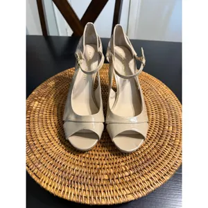 Franco Sarto Nude Patent Peep Toe Platform Heels Ankle Strap Pumps Size 8.5M‎ thumbnail 2