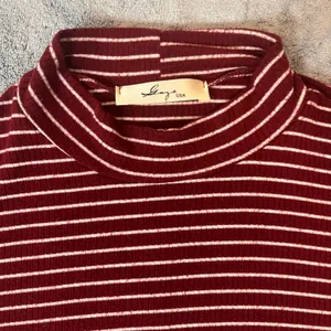 Gaze Maroon And White Stripes Long Sleeve Mock Neck T-shirt thumbnail 3