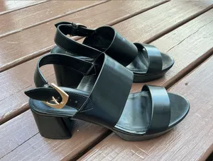 Modern leather Wide-Strap Block Heel Sandals 🌹 thumbnail 1