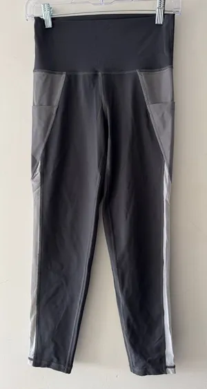 Aerie Chill Play Move 7/8 Black Gray Colorblock Mesh‎ Leggings thumbnail 1