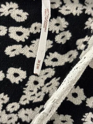 Free People Like You Best Boho Mini Dress Size Medium Black/White Floral Ruffle thumbnail 9