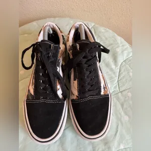 Vans Old Skool Black and Tan Camouflage Sneakers women’s size 6 thumbnail 2