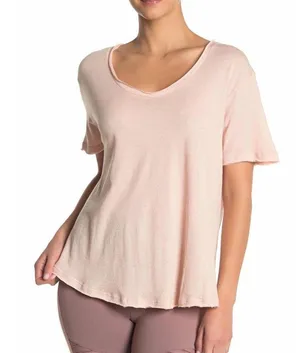 Alo Yoga Playa Short Sleeve Tee Shirt thumbnail 1