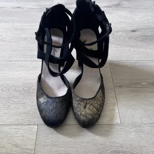 Farylrobin Size 10‎ Black Suede Calf Hair Multi Strap Block Heel Caged Pumps thumbnail 4